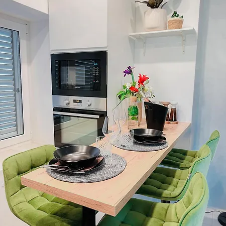 Gardenia Apartment