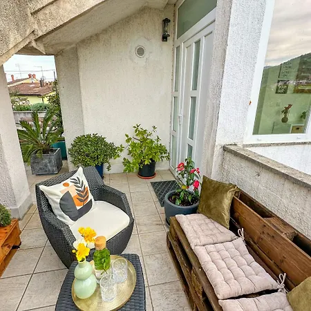 Gardenia Apartment *